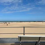 Appartement Luxe Met Adembenemend Uitzicht Op Zee