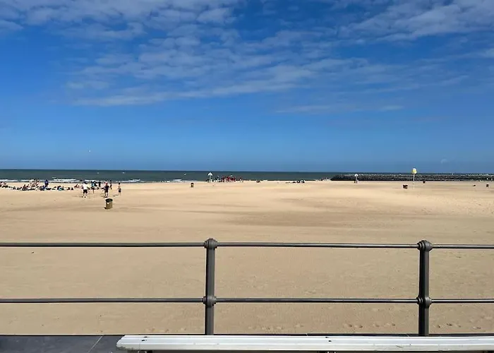 Apartment Luxe Met Adembenemend Uitzicht Op Zee