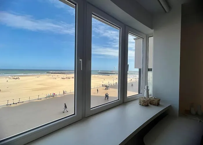 Luxe Met Adembenemend Uitzicht Op Zee